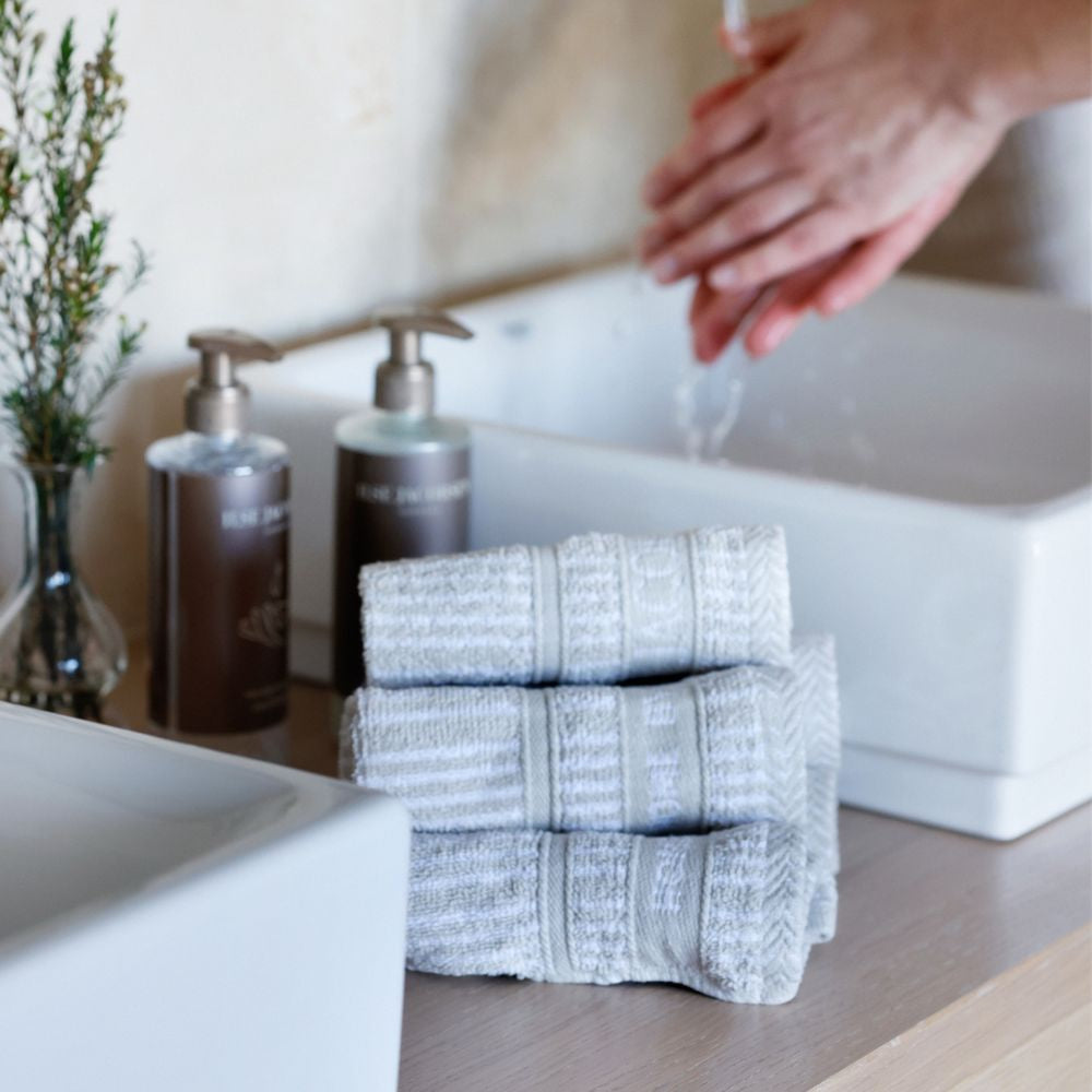 Gezichtshanddoek - Set van 4 stuks | Sand Beige Stripes | Bath Collection | Ilse Jacobsen