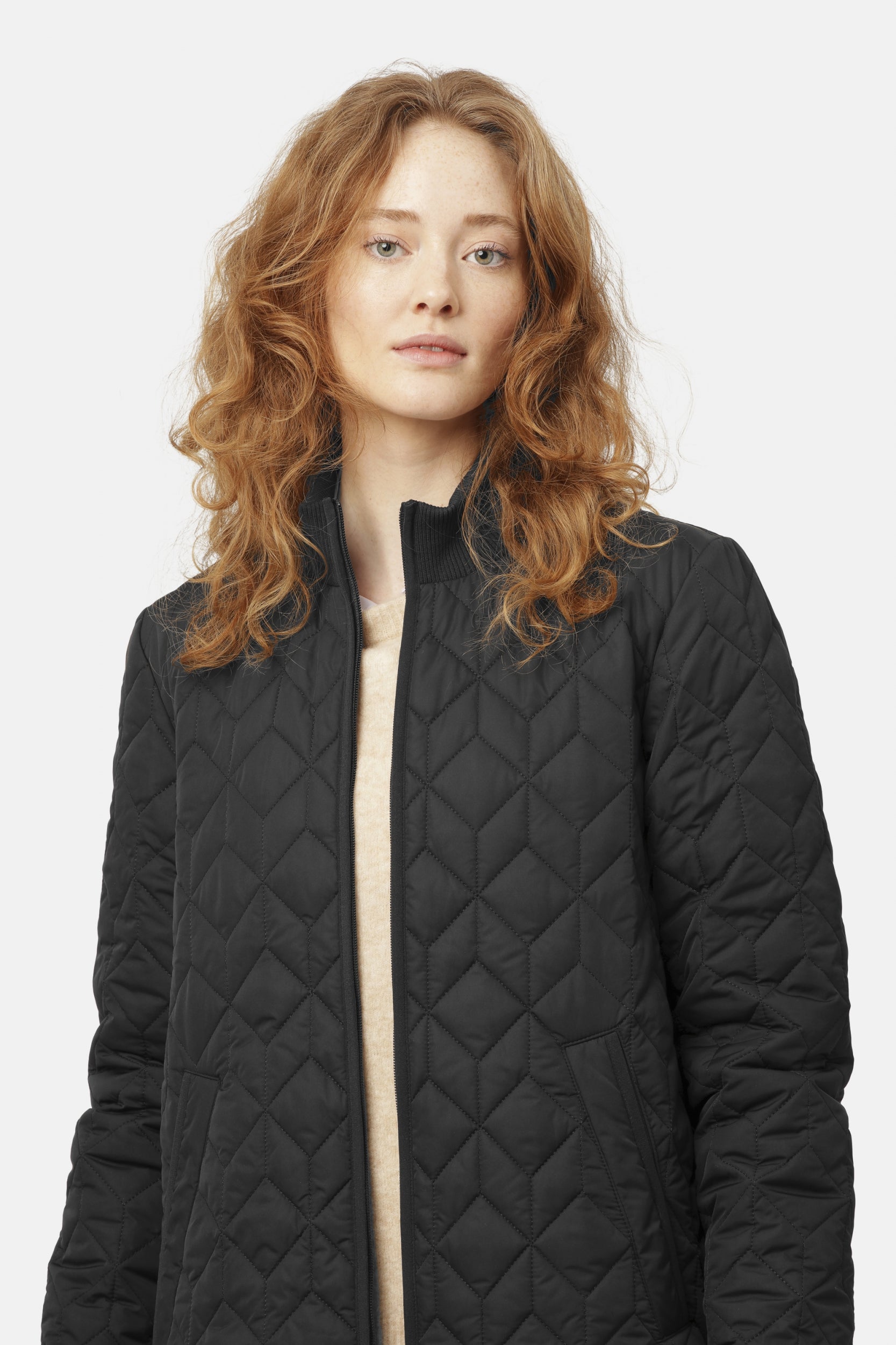 Gewatteerde jas ART06 | Black | Coat | Ilse Jacobsen