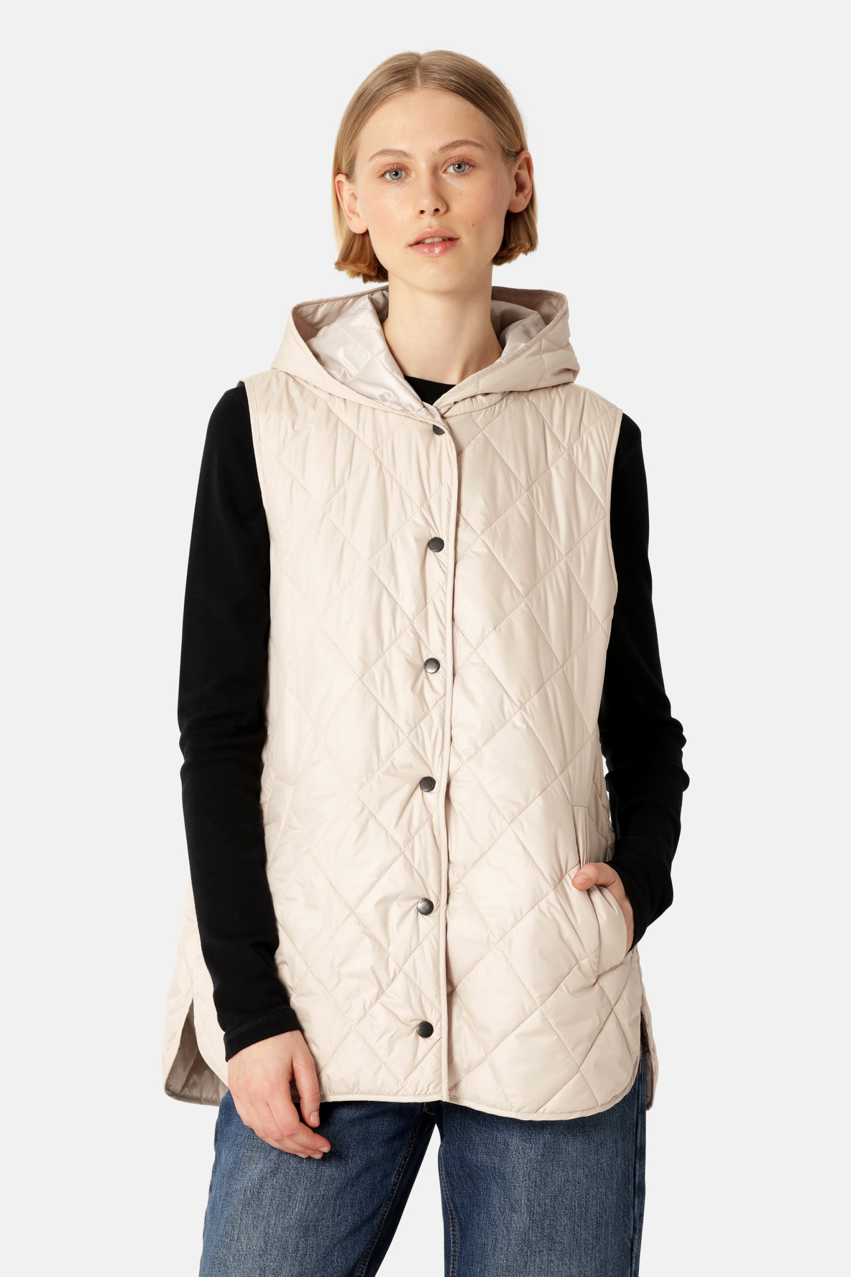 Lang Gewatteerd Vest BEAT02 | Light Camel | Vest | Ilse Jacobsen