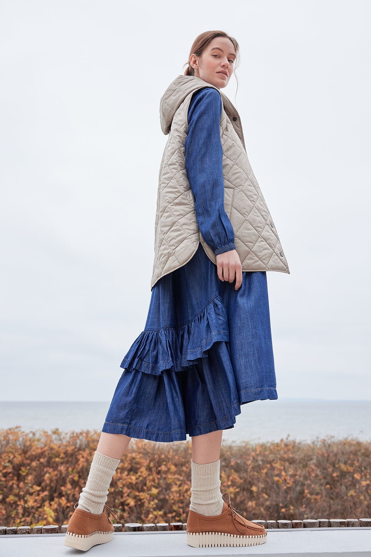 Lange Gewatteerde Bodywarmer BEAT02 | Light Camel | Vest | Ilse Jacobsen