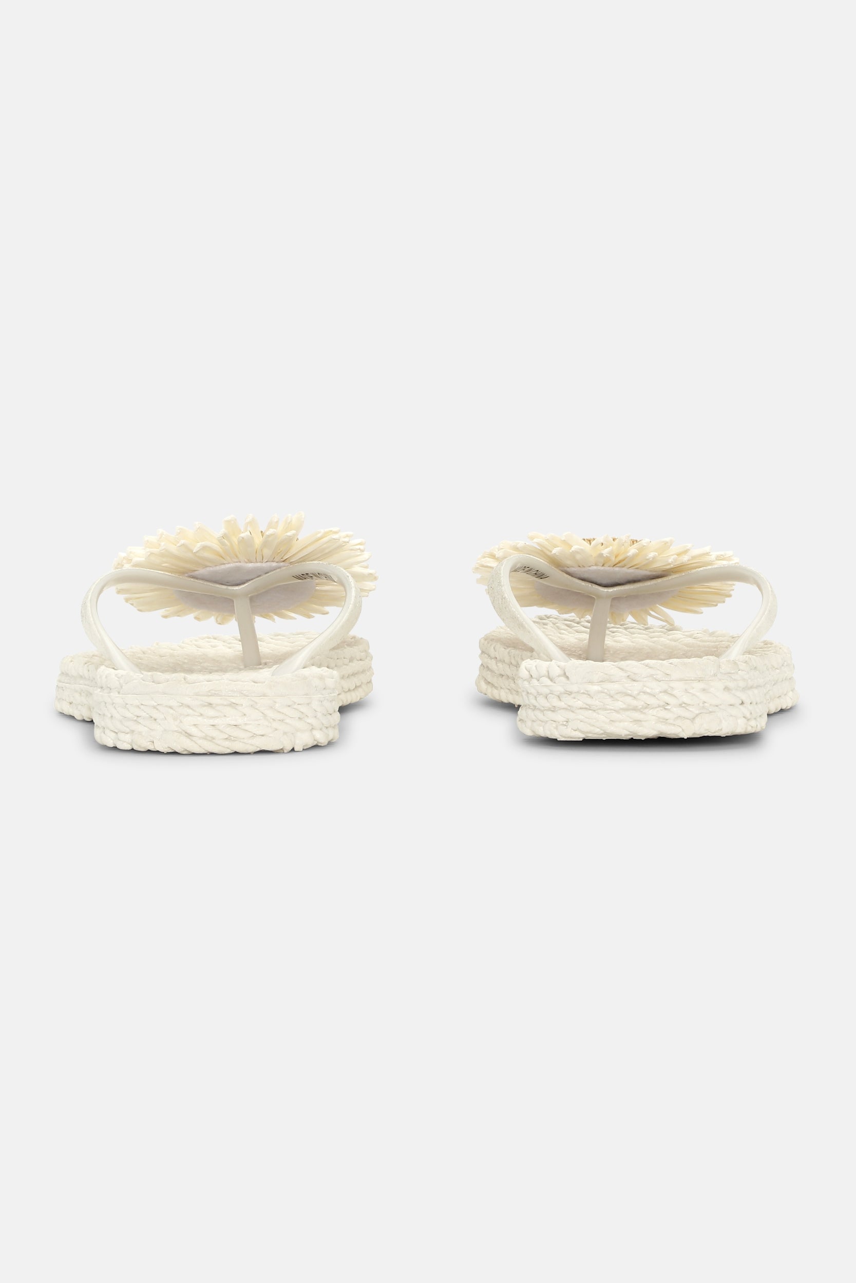 Slipper met bloem CHEERFUL16F | Creme | Flip Flop | Ilse Jacobsen