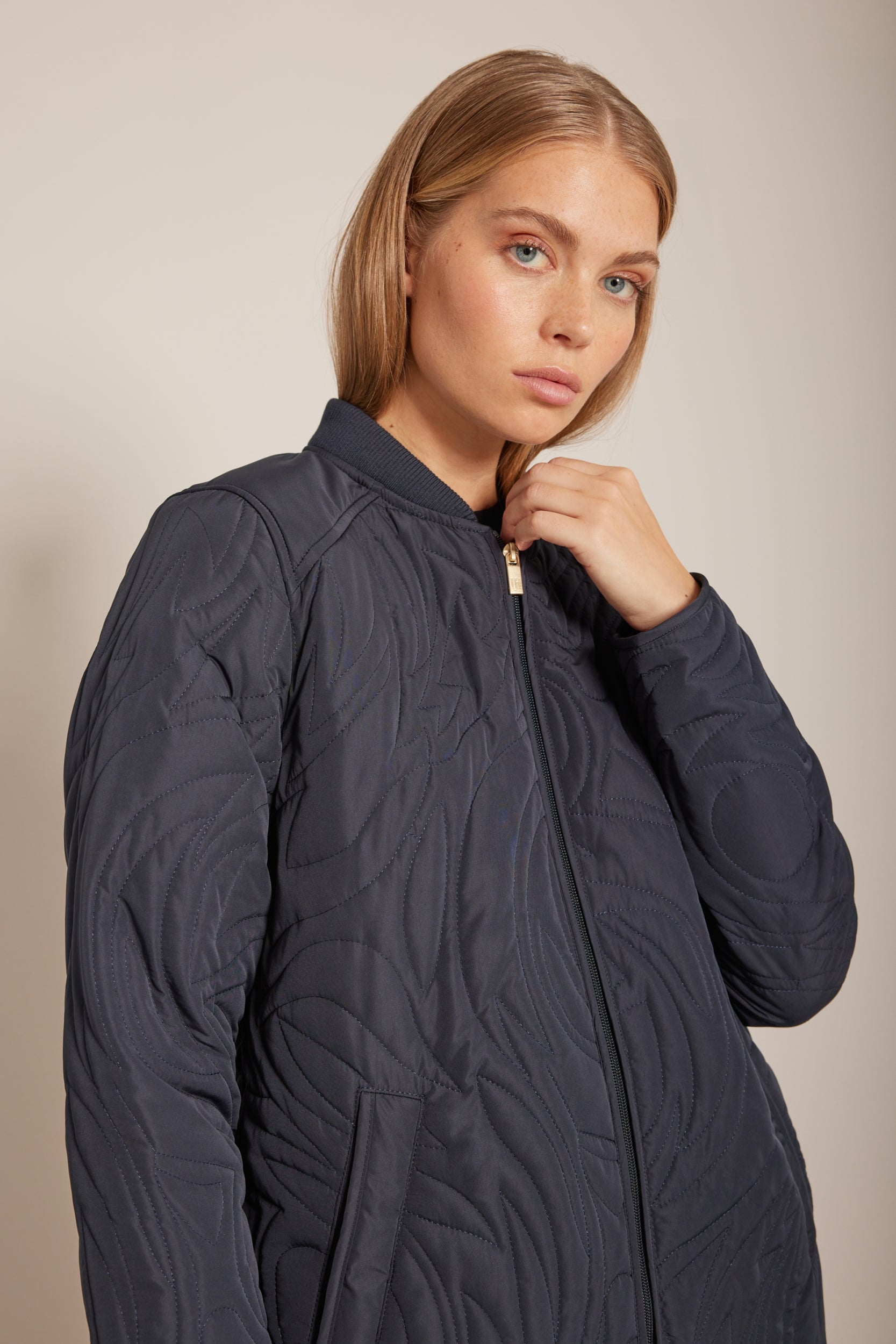 Lang Gewatteerd Jack DUNE06 | Dark Indigo | Coat | Ilse Jacobsen