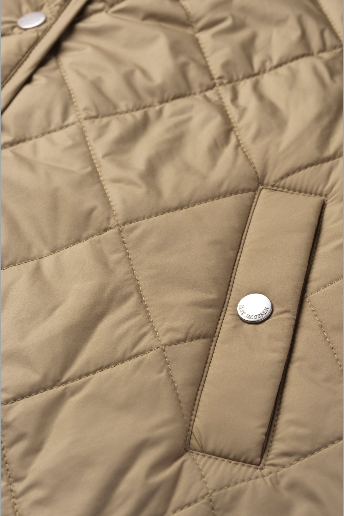 Gewatteerd jack LOFT01 | Sepia Tint | Jacket | Ilse Jacobsen