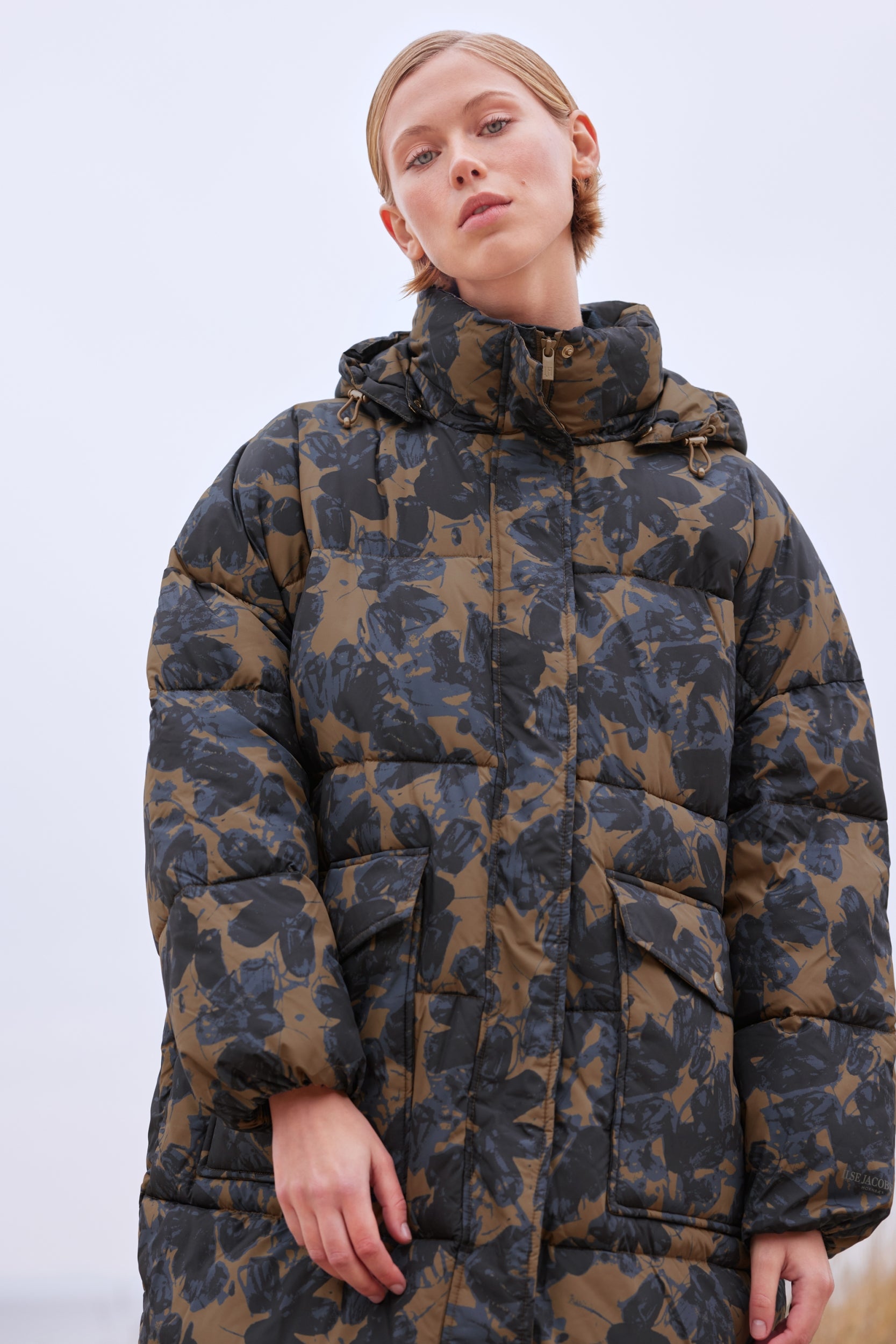 Lange Winterjas PEPPY06P | Beige Butterfly | Coat | Ilse Jacobsen