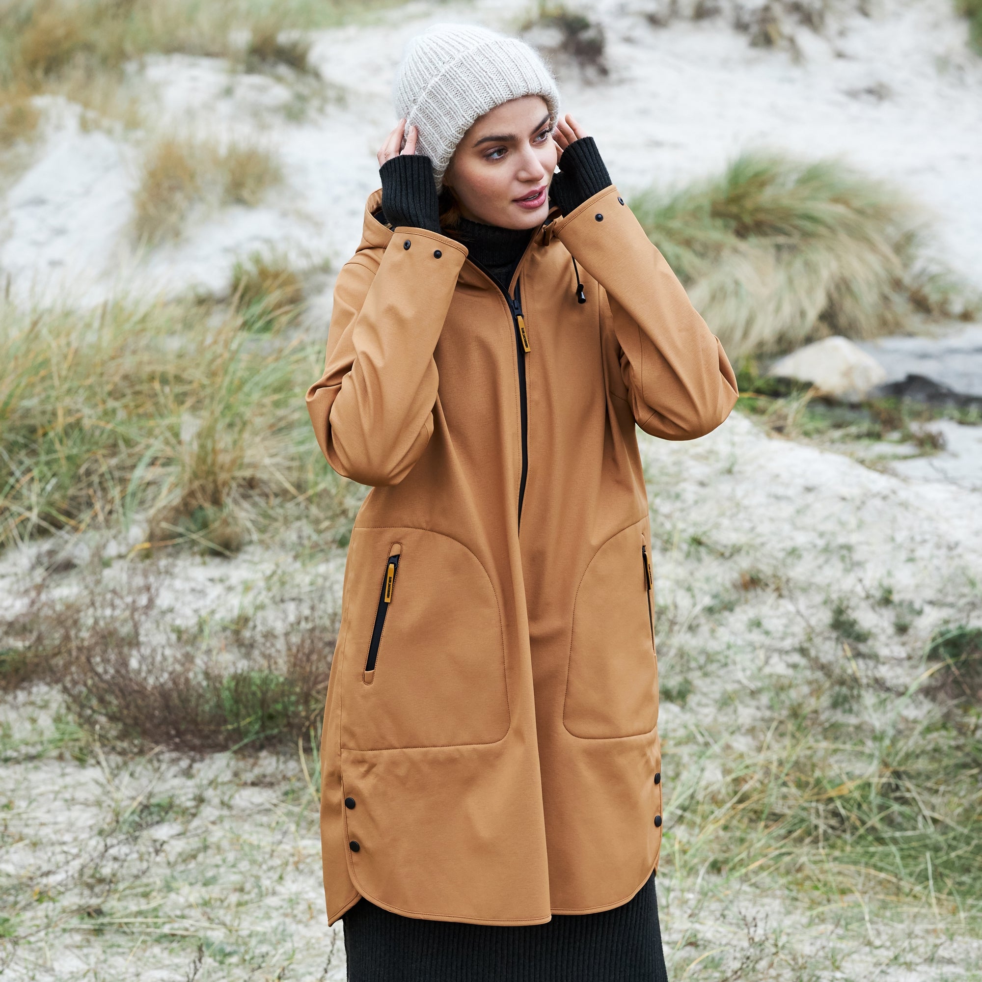 Softshell regenjas RAIN128 | Cashew | Raincoat | Ilse Jacobsen