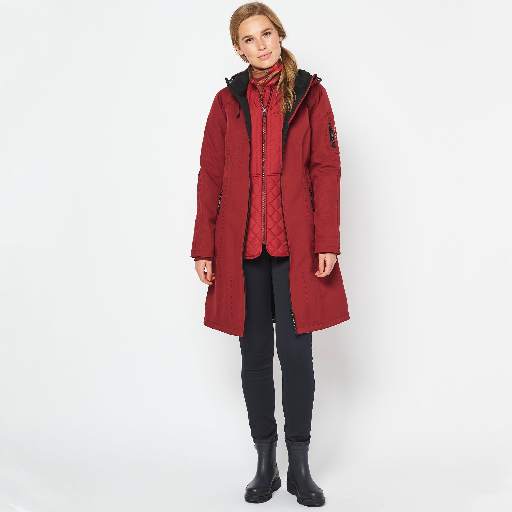 Softshell regenjas lang RAIN37L | Rhubarb | Raincoat | Ilse Jacobsen