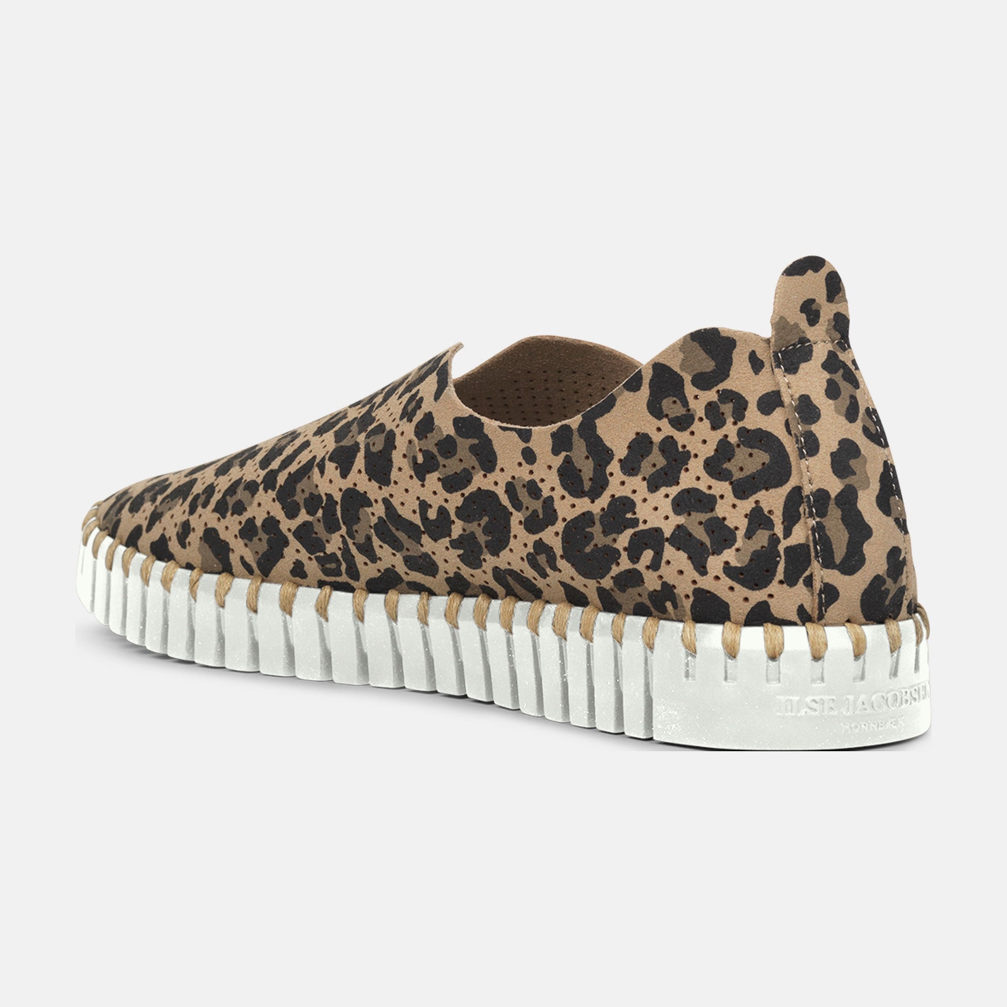 Instappers TULIP139LEO | Latte | Shoes | Ilse Jacobsen