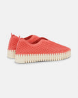 Instappers Platform TULIP3373 | Raspberry | Shoes | Ilse Jacobsen