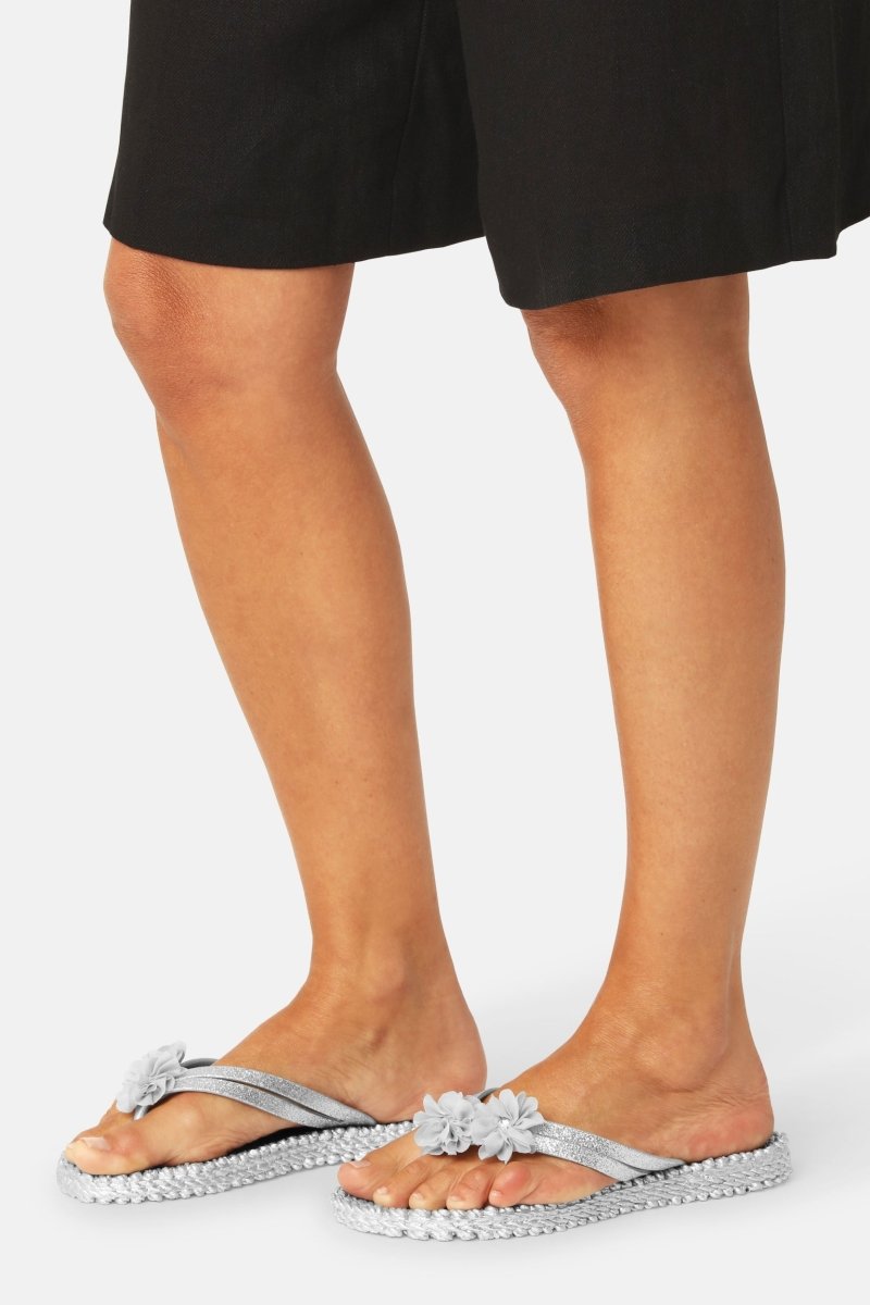 Slippers met Bloemen CHEERFUL18F | Silver | Shoes | Ilse Jacobsen
