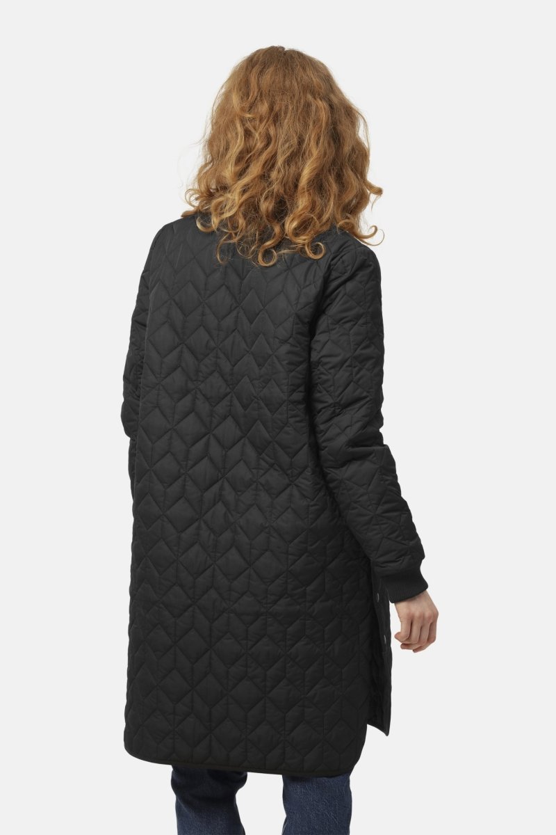 Gewatteerde jas ART06 | Black | Coat | Ilse Jacobsen