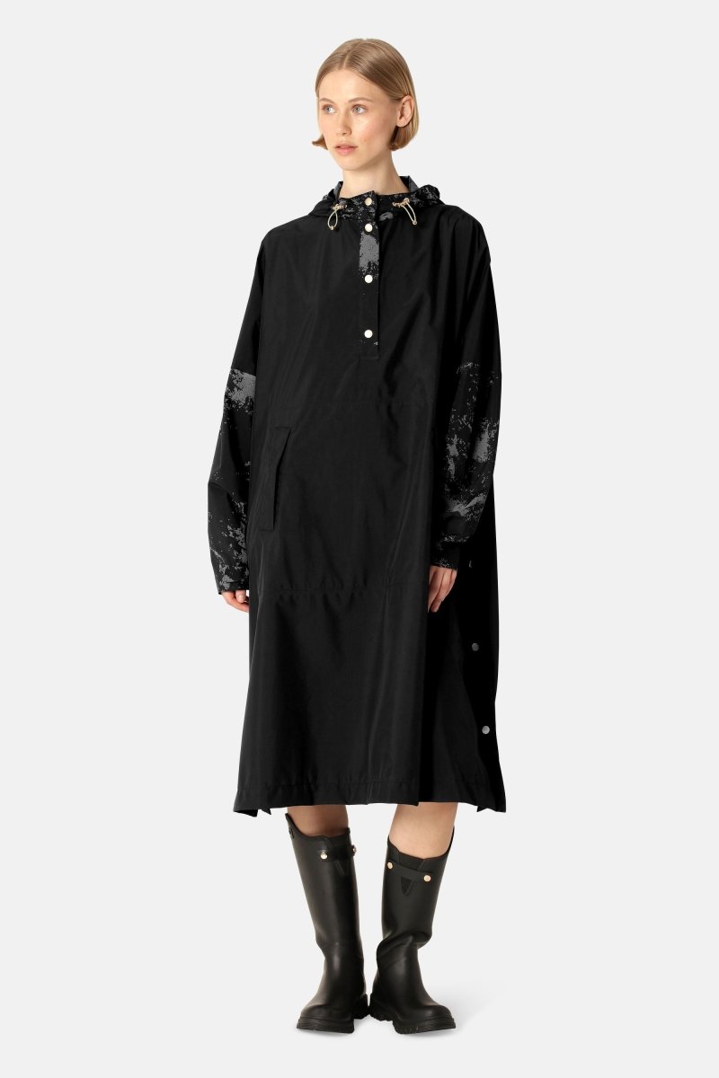 Poncho Regenjas RAIN222SPR | Black | Poncho | Ilse Jacobsen