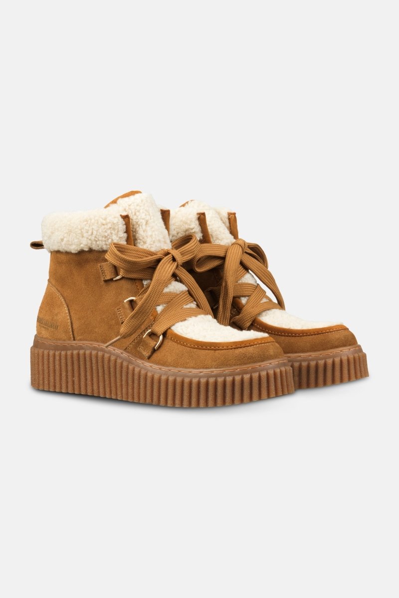 Suède veterlaarsjes met lamsvacht CALIRA02 | Cashew Clay | Shoes | Ilse Jacobsen