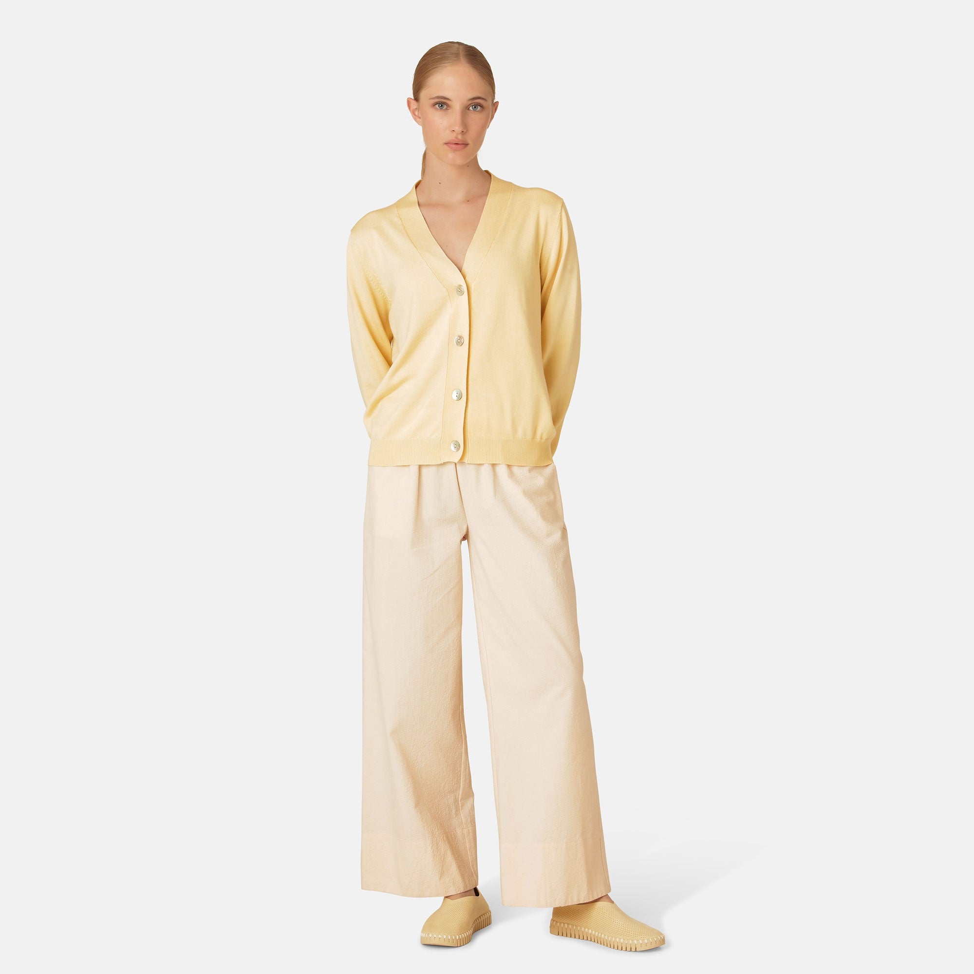 Gebreid vest GWEN4066 | Double Cream | Cardigan | Ilse Jacobsen