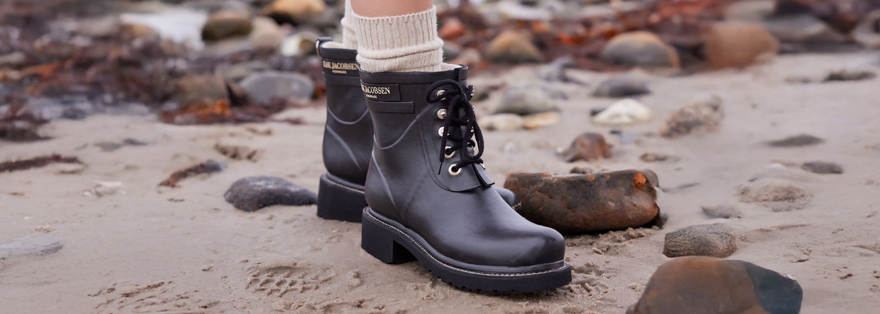 LAARZEN - Ilse Jacobsen