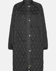 Lange Gewatteerde Jas AROS05 | Black | Jacket | Ilse Jacobsen