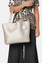 Reversible Tote Bag BAG08 M | Platin Silver | Bag | Ilse Jacobsen