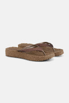 Slippers met lichte plateauzool CHEERFUL13 | Mocca | Flip Flop | Ilse Jacobsen