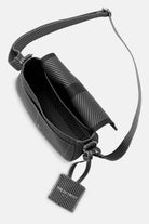 Gebreide crossbodytas KNITTY03 | Black metal | Bag | Ilse Jacobsen