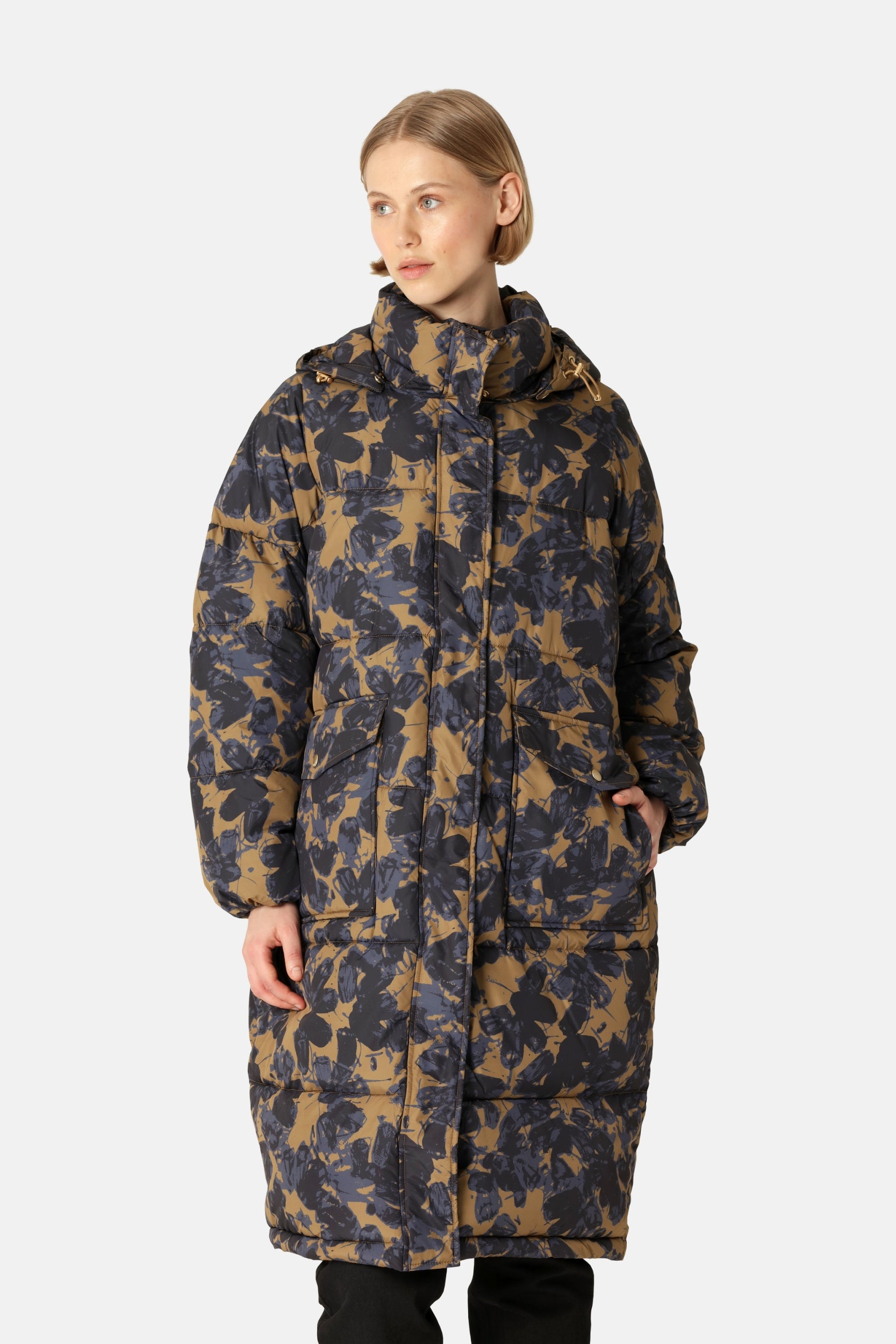 Lange Gewatteerde Jas PEPPY06P - 248 Mocca | Beige Butterfly | Coat | Ilse Jacobsen
