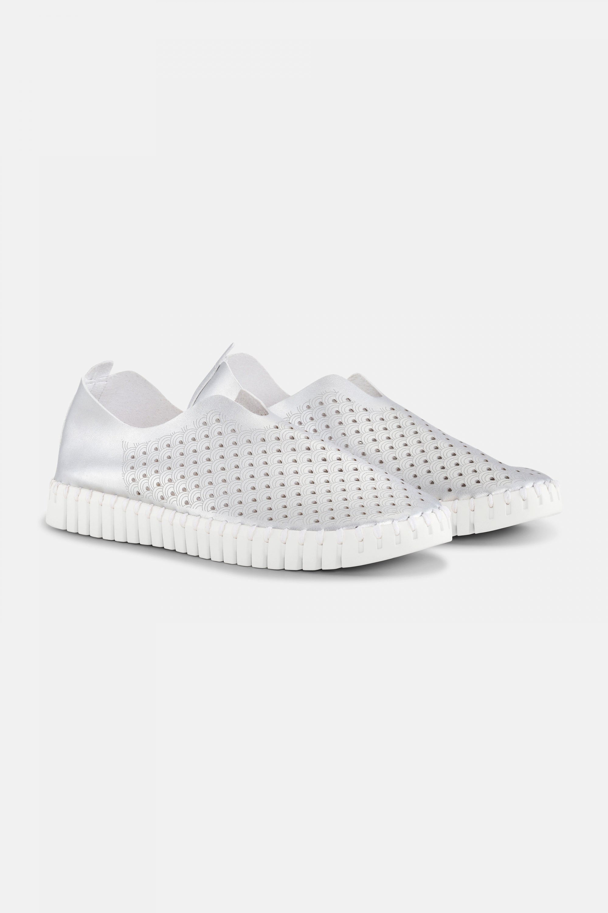 Instappers TULIP3576W witte zool - 710 Silver | Silver | Shoes | Ilse Jacobsen