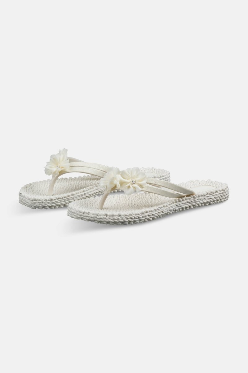 Dubbeleband Slippers met Bloemen CHEERFUL18F | Creme | Shoes | Ilse Jacobsen