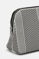 Gebreide Makeup Tas KNITTY02 | Milk Creme Black | Accessories | Ilse Jacobsen