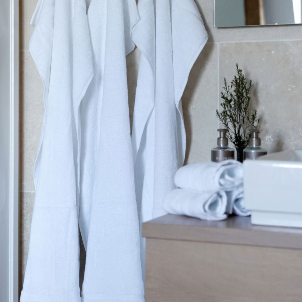Handdoek - Set van 2 stuks | White Cotton | Bath Collection | Ilse Jacobsen