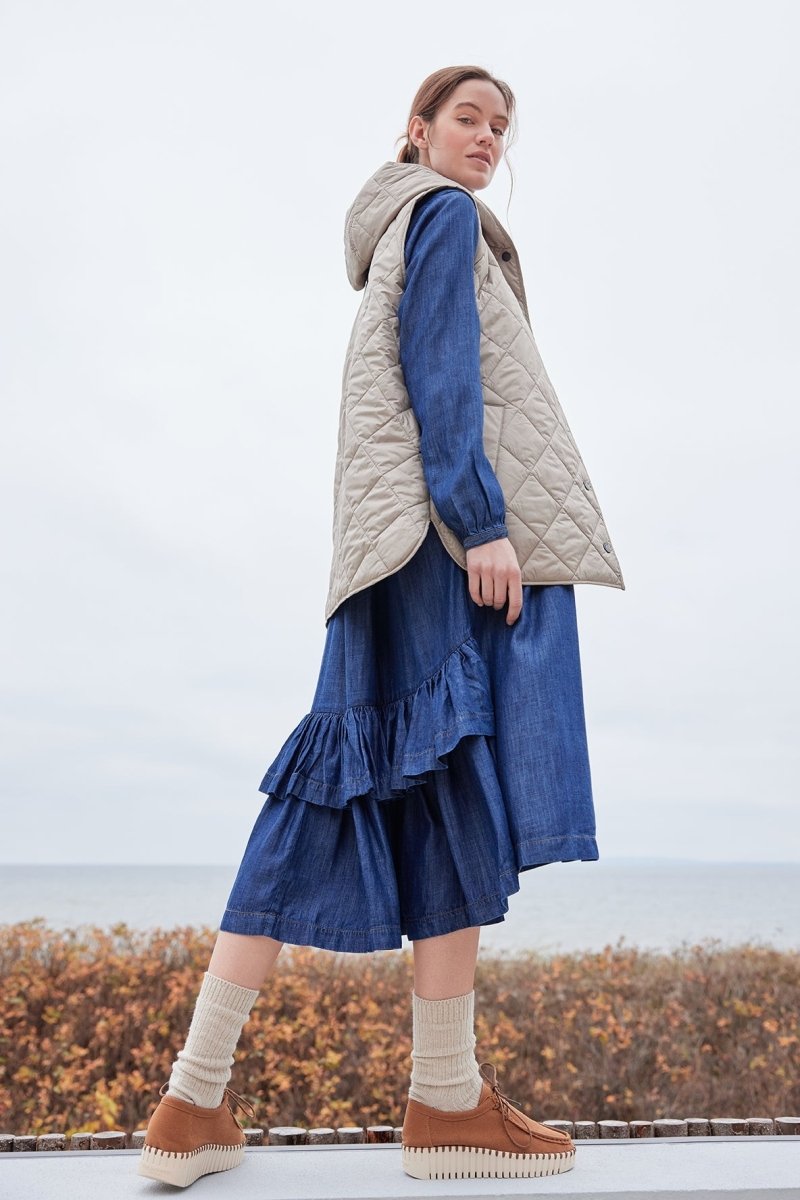 Lange Gewatteerde Bodywarmer BEAT02 | Light Camel | Vest | Ilse Jacobsen