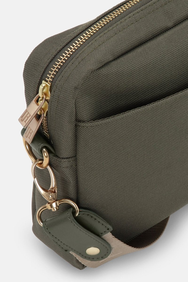 Reis Crossbody Tas EVERY04 | Army | Bag | Ilse Jacobsen
