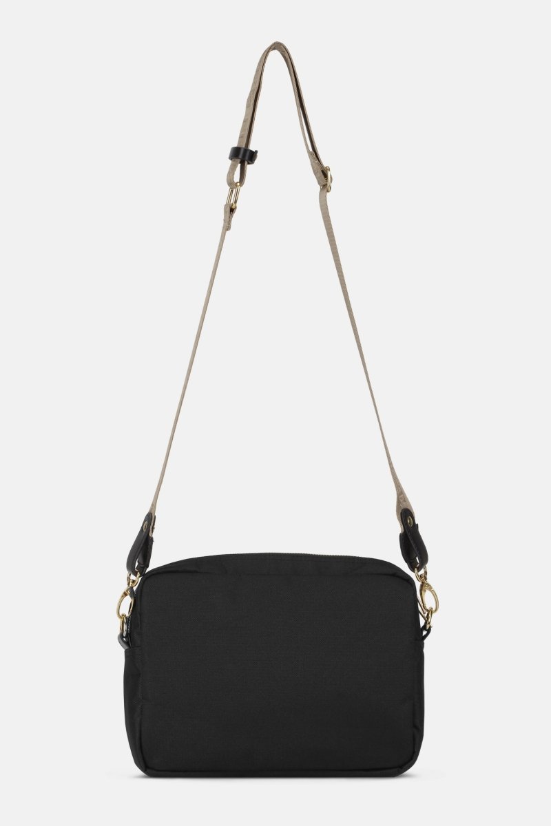 Reis Crossbody Tas EVERY04 | Black | Bag | Ilse Jacobsen