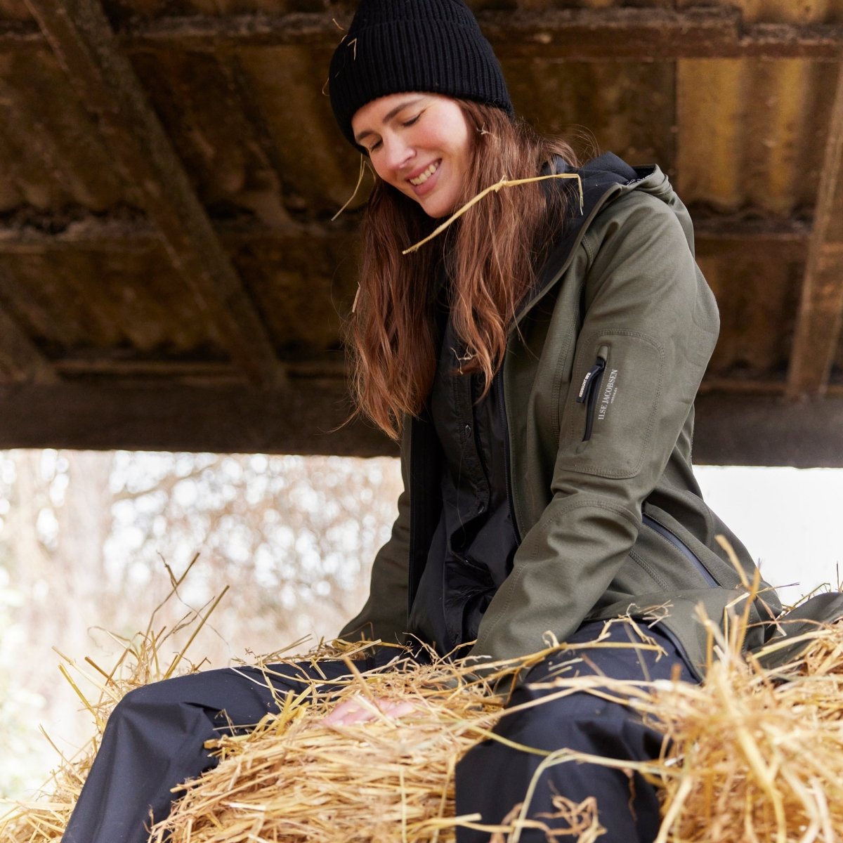 Softshell regenjas lang RAIN37L | Army | Raincoat | Ilse Jacobsen